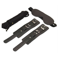 БДСМ-набор в черном цвете: закрытая маска, наручники, веревка для связывания, фото 