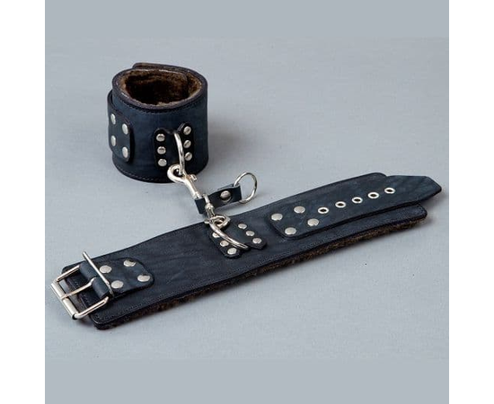 Широкие кожаные наручники на меху, фото 