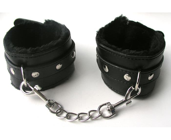 Черные наручники с заклепками на цепочке с карабинами, фото 